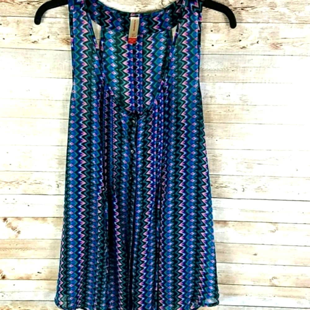 No Boundaries, Multi colored yoke neck top, 2XL - Picture 3 of 8